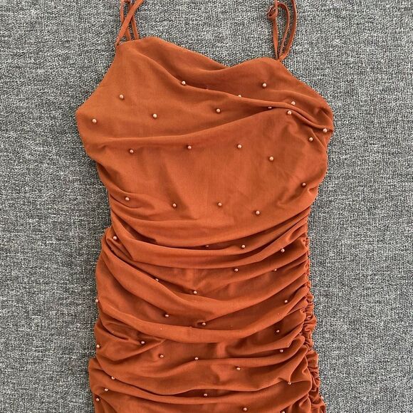 Zenobia Chic Tan Midi Dress - Picture 2 of 4